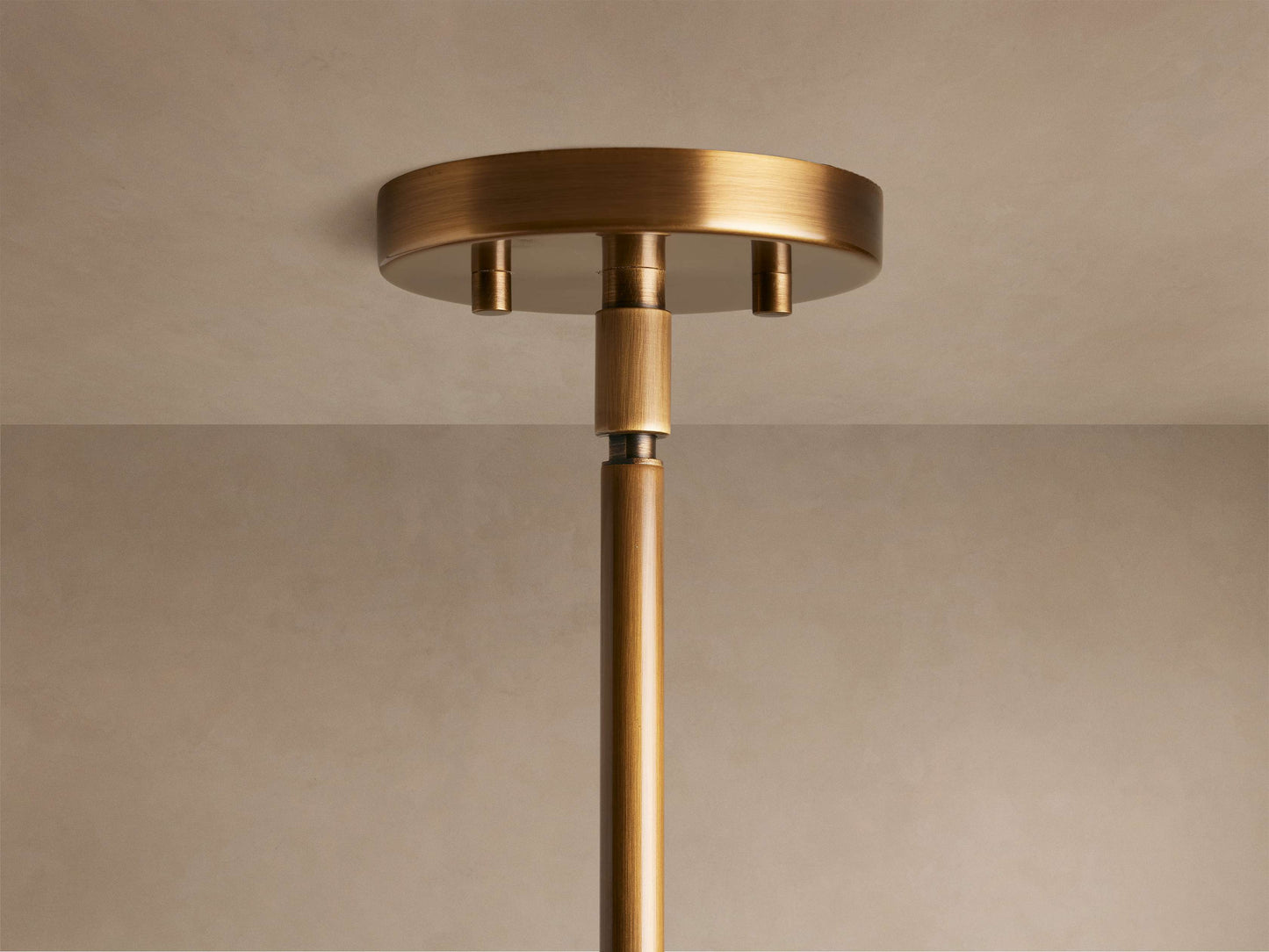 Romell Pendant