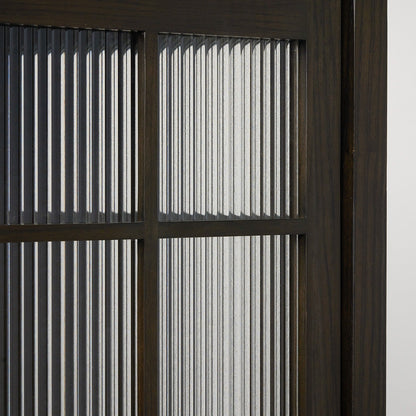 Interlude Hadley Cabinet