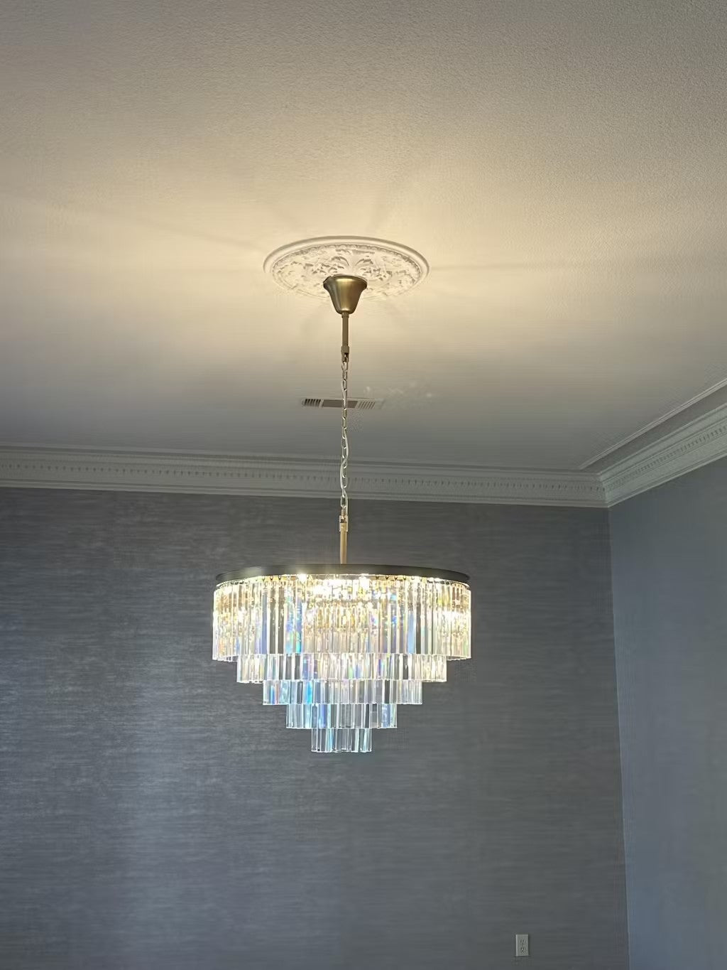 Ryalin Round Glass Chandelier 32"