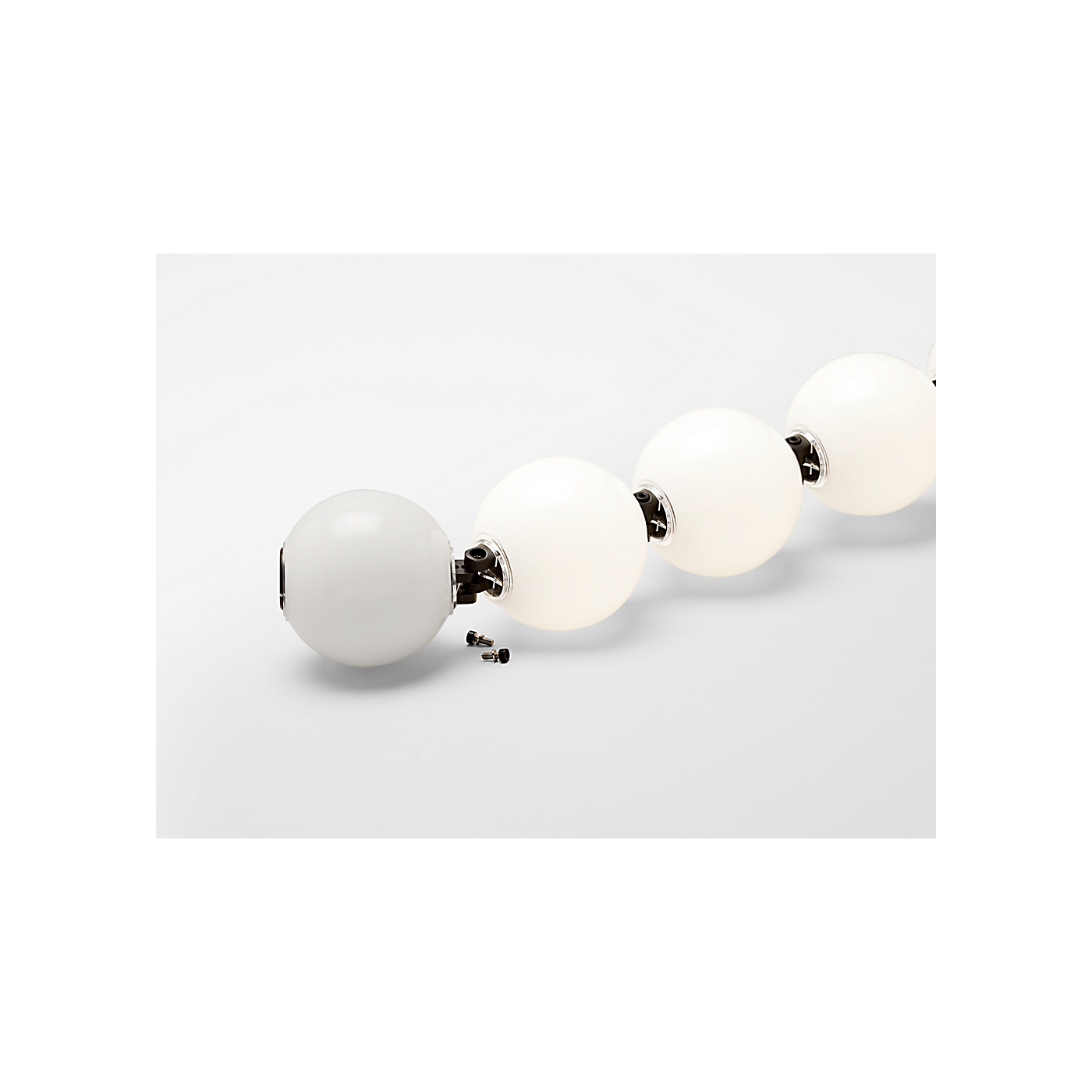 Perle 48 Pendant