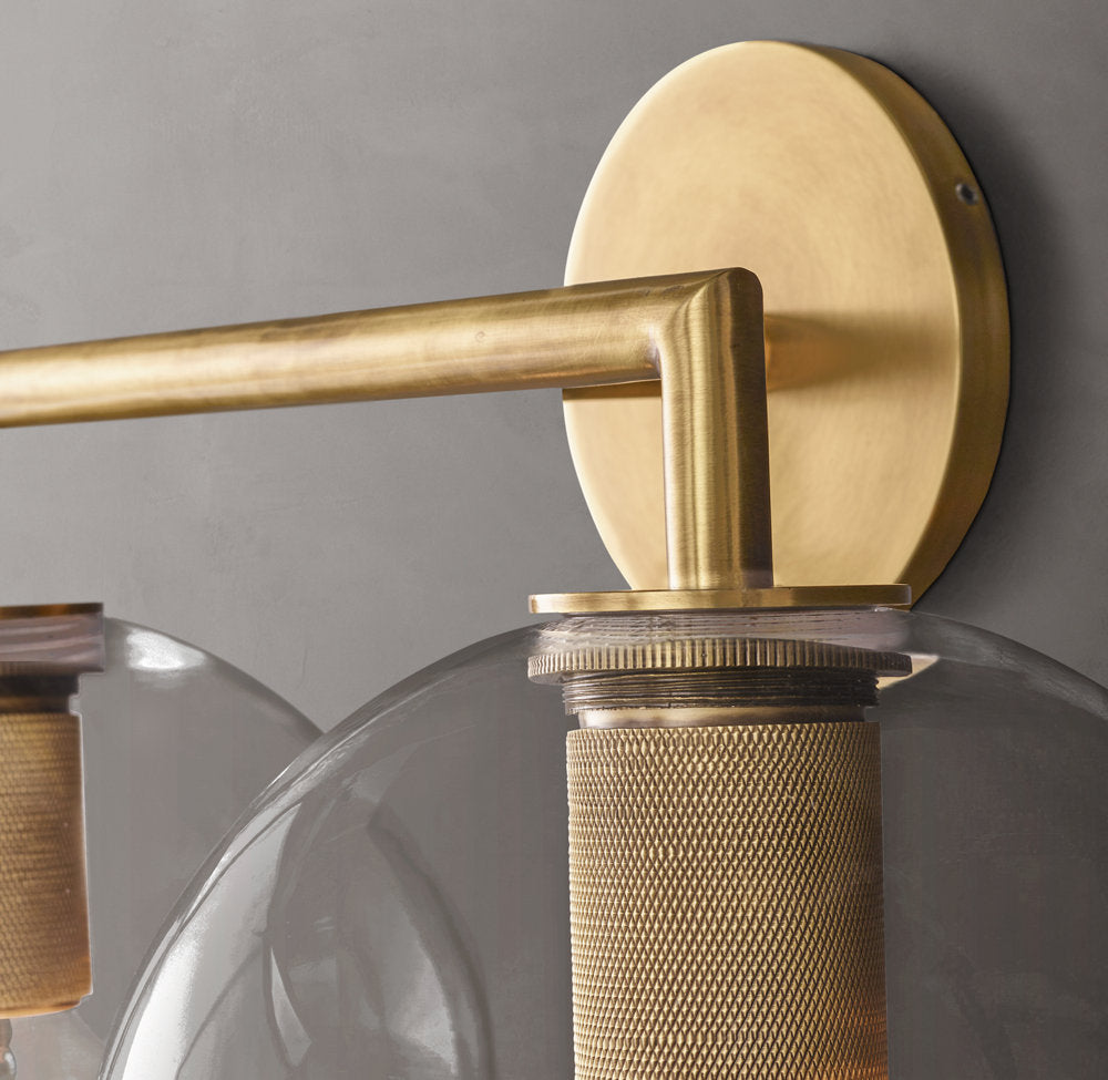Utilitaire Globe Shade Double Sconce
