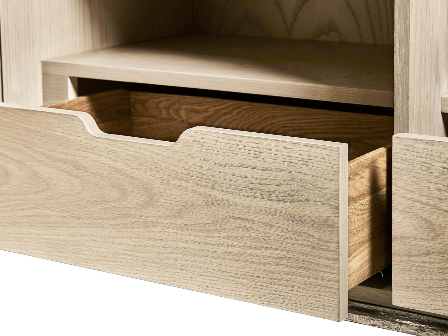 Water 3-Drawers Light Wood Oak Dresser