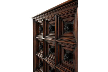 Theodore Alexander The Humorous Chest