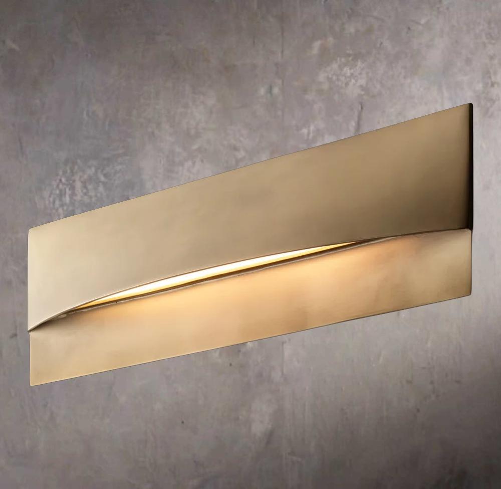 Taza Wide Rectangular Wall Sconce