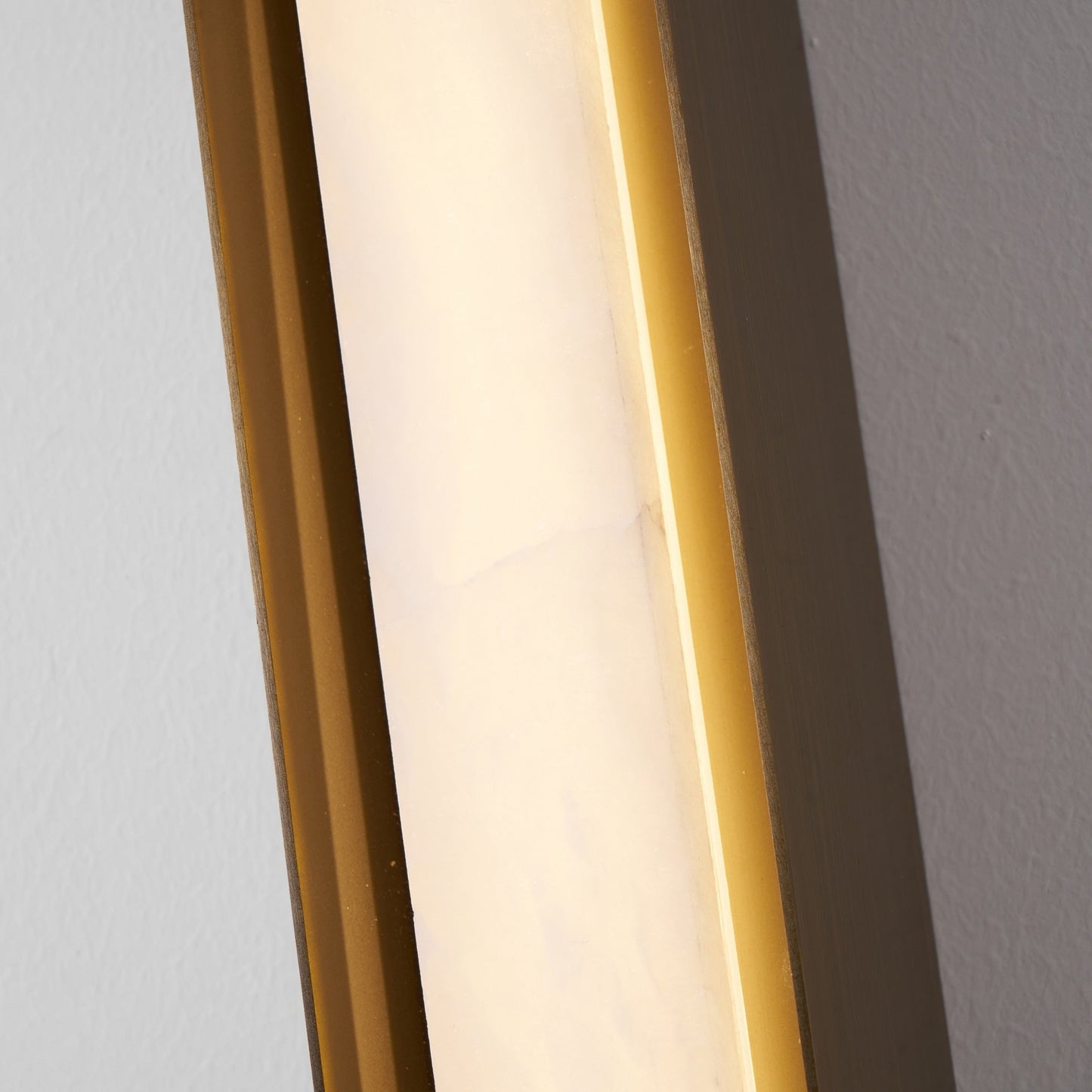 Alvara Alabaster Vertical Wall Sconce
