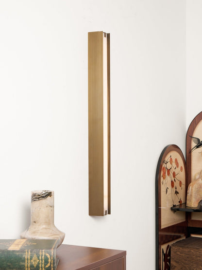Alvara Alabaster Vertical Wall Sconce