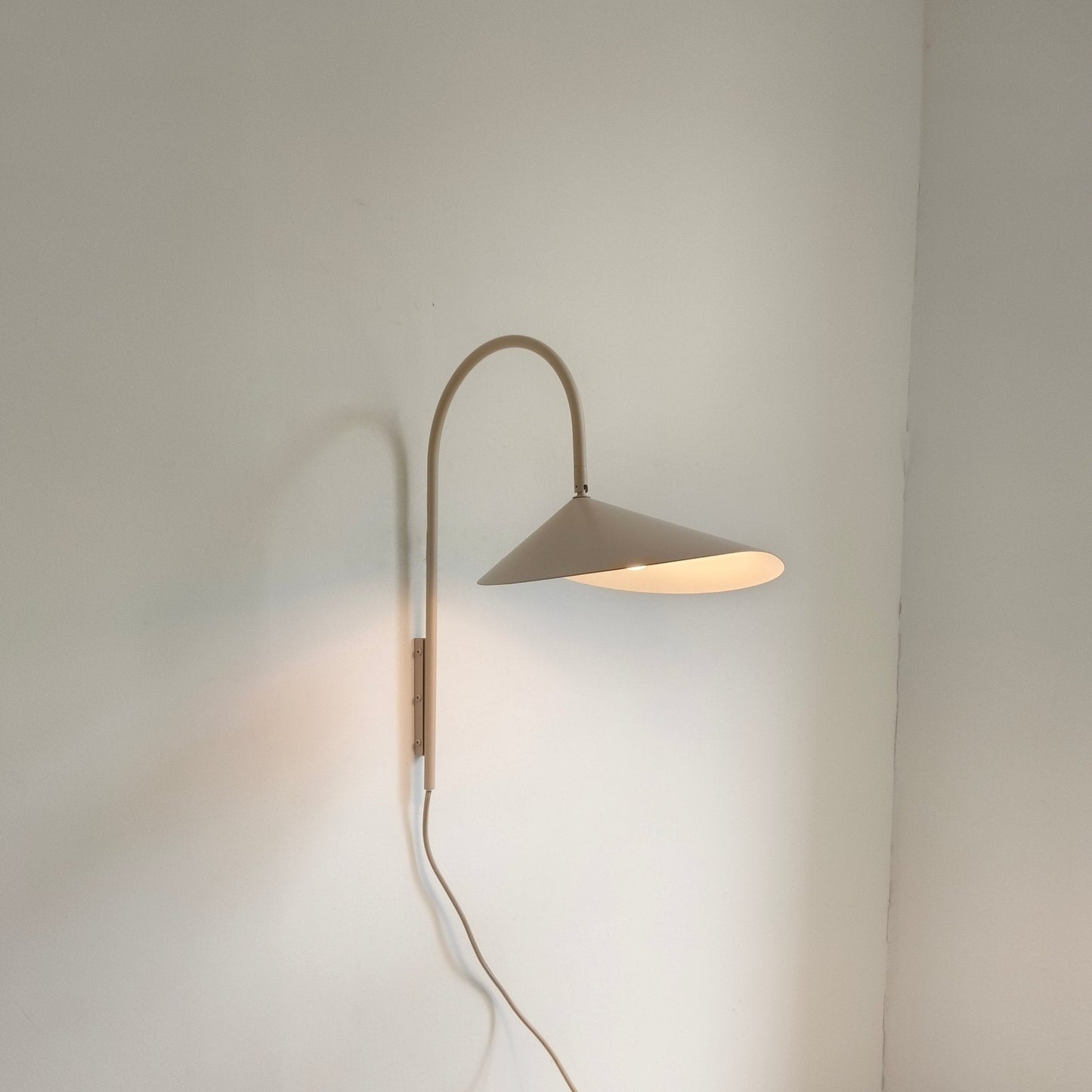Aruma Swivel Wall Lamp