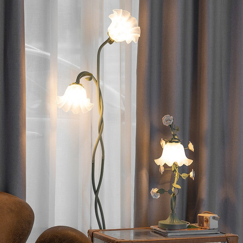 Cream Pastoral Flower Floor Lamp