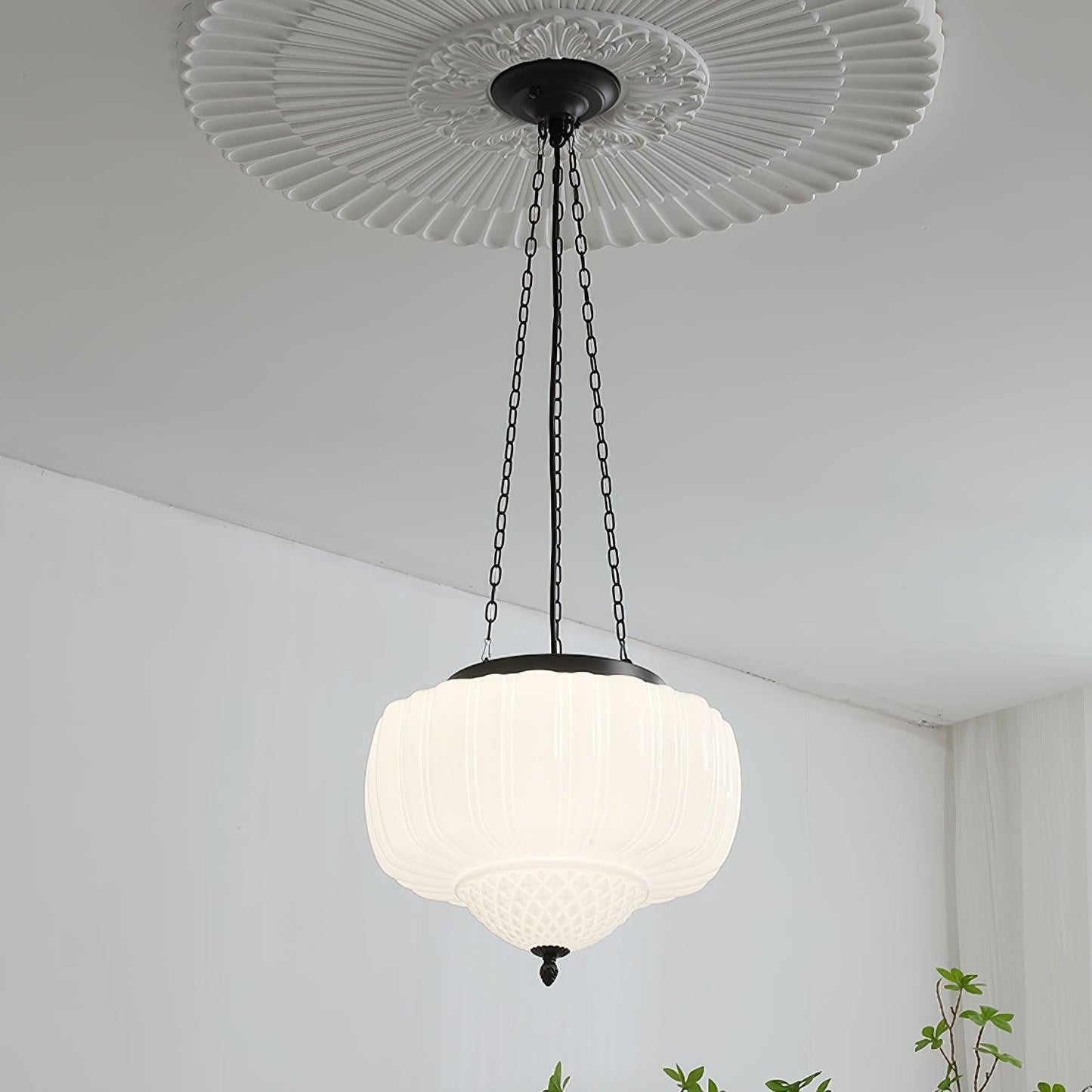 Flutara Glass Pendant Light