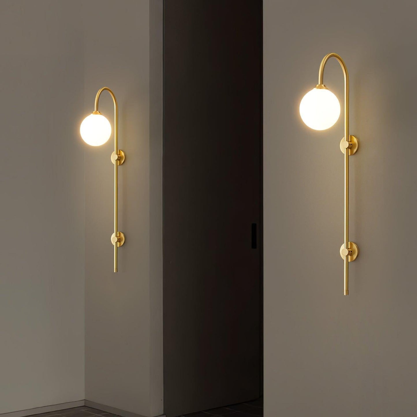 Globe Brass Vertical Wall Sconce