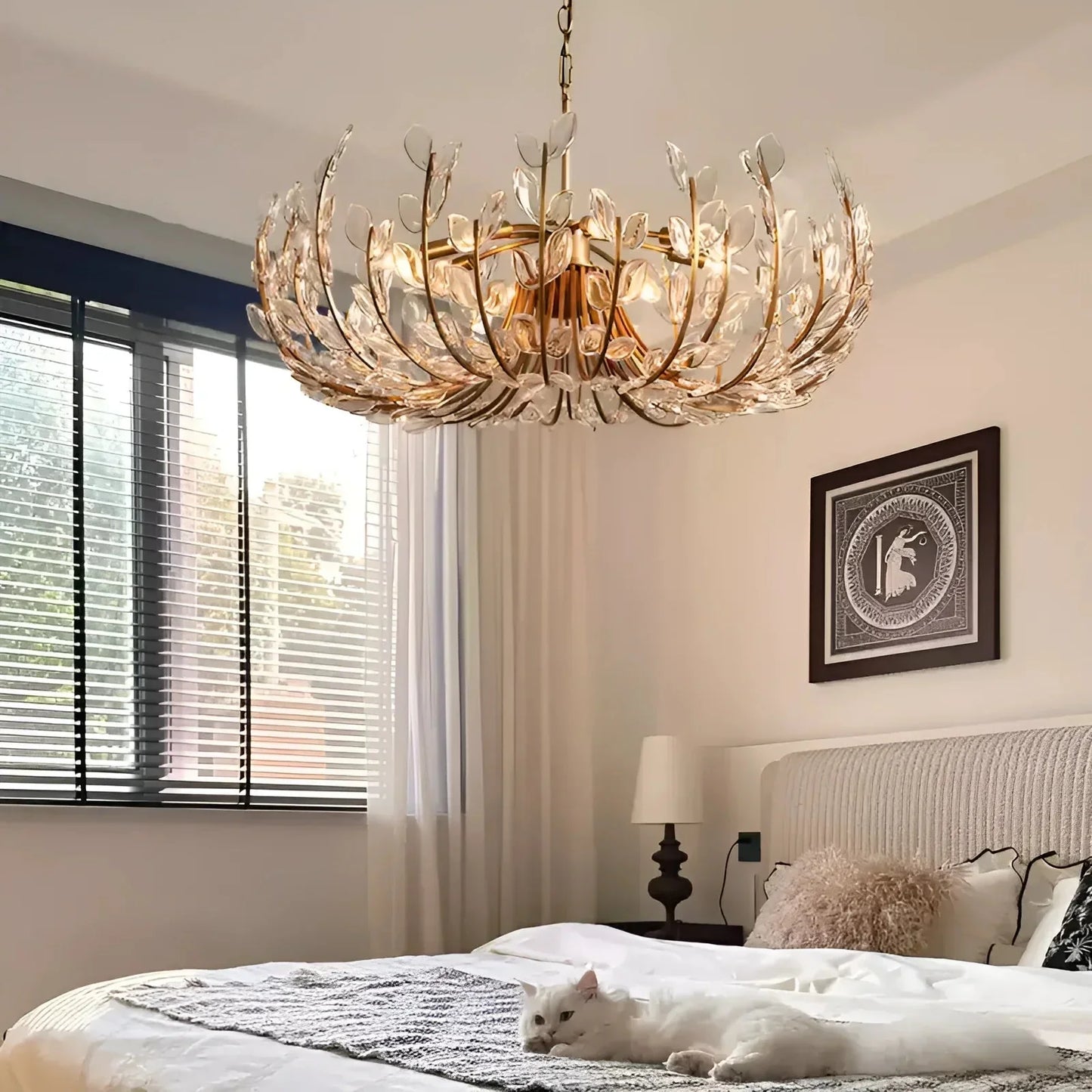 Adela 8 Light Chandelier 32“