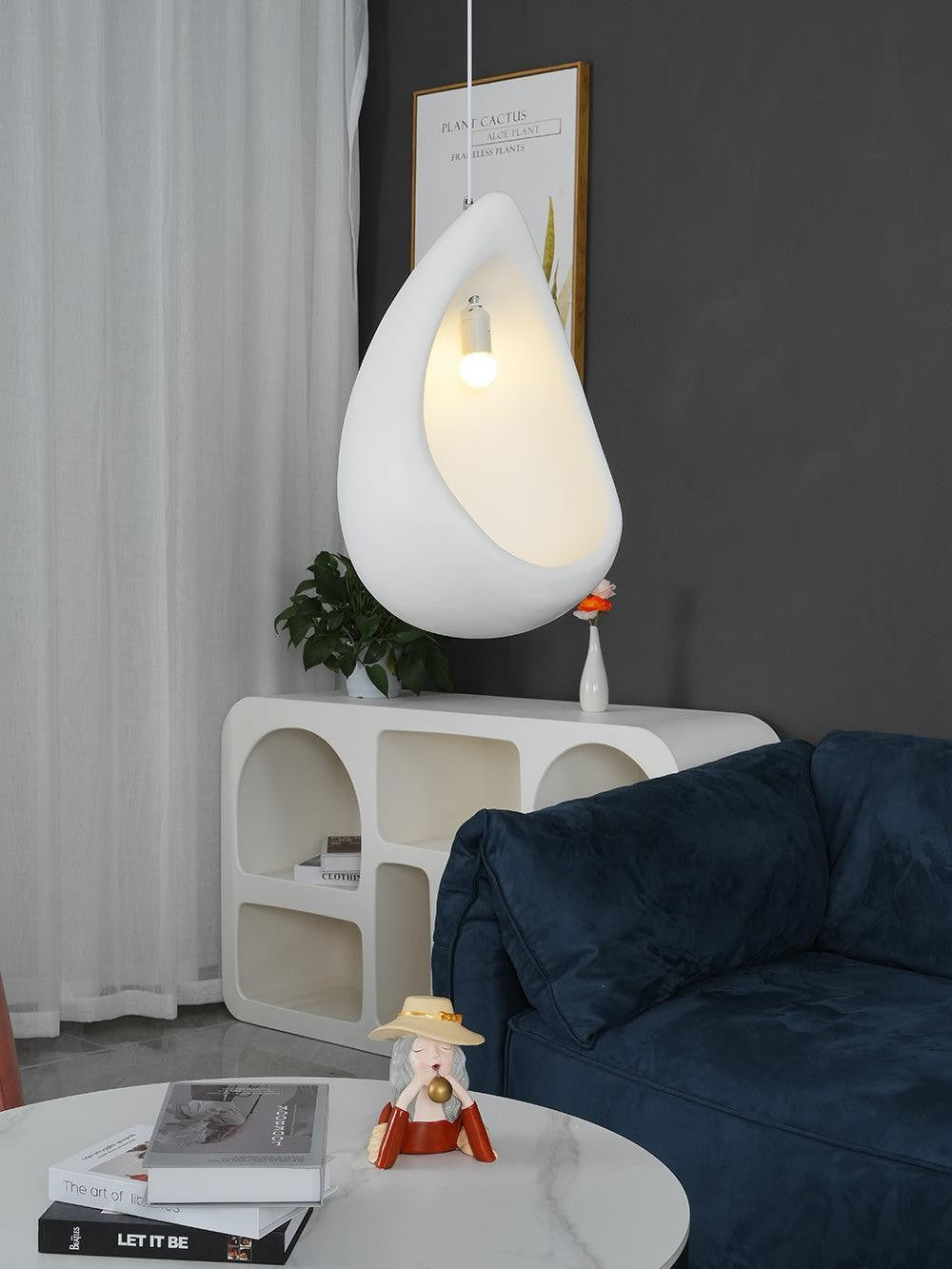 Nuvia Resin Pendant Light