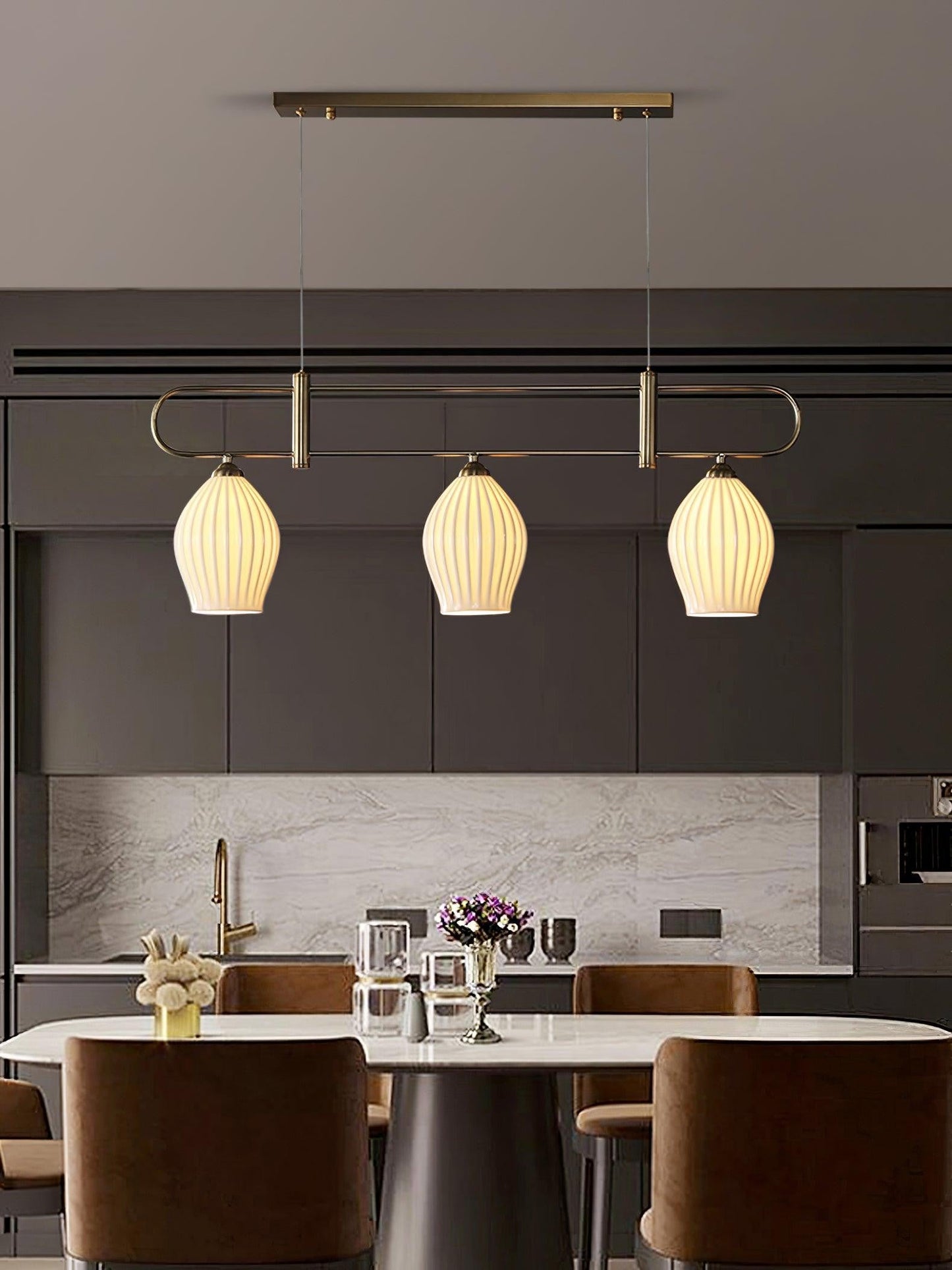 Porcelis Cluster Pendant Light