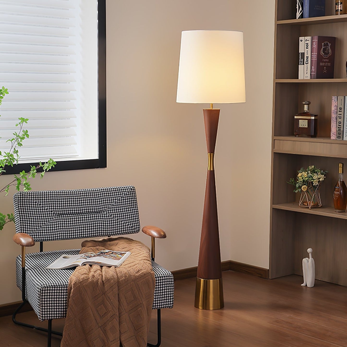 Valcero Wood Grain Floor Lamp